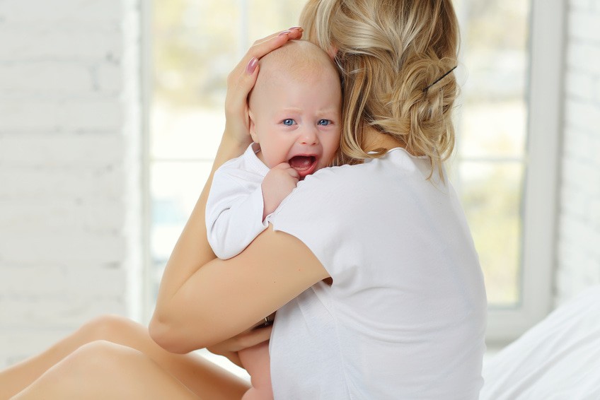 Colique du nourrisson : Quels symptômes ? Comment les soulager