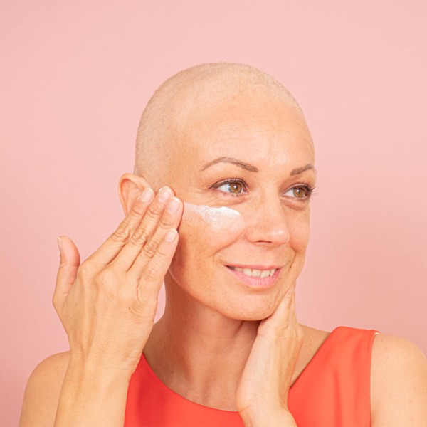 Même Cosmetics crème pour le visage - Peau fragilisée par le cancer